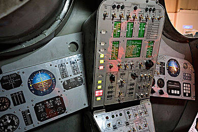 国产黄色片AV：极速驾驭东方力量，国产超跑赛道美学震撼登场-2