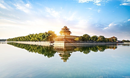 美女脱衣服APp：竞速新作颠覆登场，解锁华丽外观引爆改装热潮