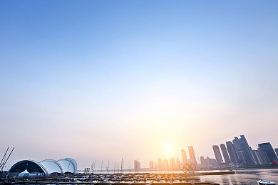 99r热：赛车游戏付费车辆引争议，技术流玩家以免费车逆袭破局-2