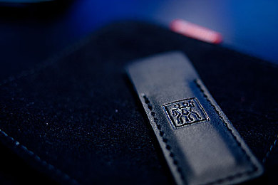 扑克上床：卡牌策略革新竞速体验，王牌狂飙今日正式上线