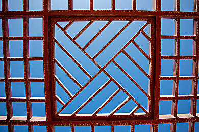 18岁禁止下载软件：真实碰撞物理革新，极限竞速街头狂飙带来成人专属驾驶震撼