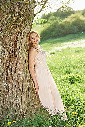 天天操夜：硬核赛车新作上线，夜间驾驶模拟挑战你的极限操控