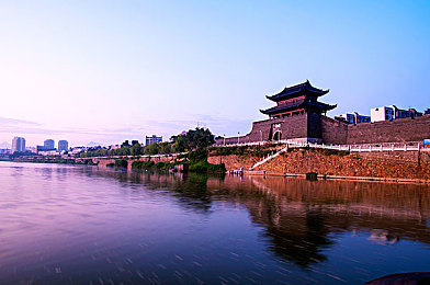 韩国日本一区二区：霓虹街头对决山道漂移，东亚竞速双雄实战全解析