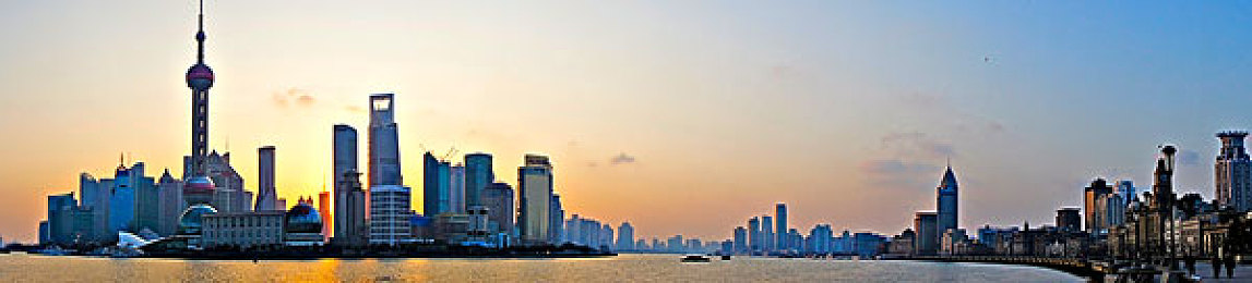 双人床上又疼又叫打扑克：卡牌对战新作引爆热议，共享棋盘策略考验友情的边界