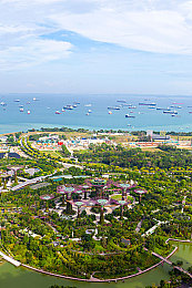 华为3.0.3.0破解安装每天无限：赛博狂飙今日上线，无限改装重塑竞速游戏新纪元-2