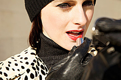 密挑av：《极限车手》今日上线全新挑战模式，竞速中同步破解声光密码