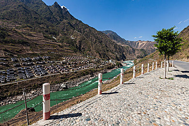 国产成人福利AV：华夏极速幻想，虚拟赛道上的真实驾驭之旅