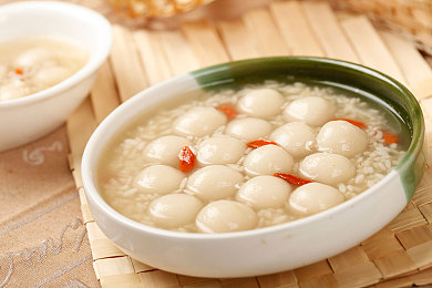 3.0.3免费苹果版破解版安装：极限竞速街头传奇新版本上线，动态天气与改装系统引领竞速变革-2