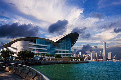 被操软件：黑客与赛车交织，数字战场上的极速入侵