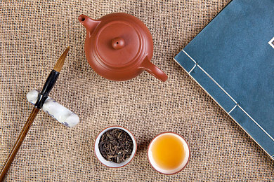 99re热这里只有：极速狂飙于放射性尘埃，废土战车传奇之旅