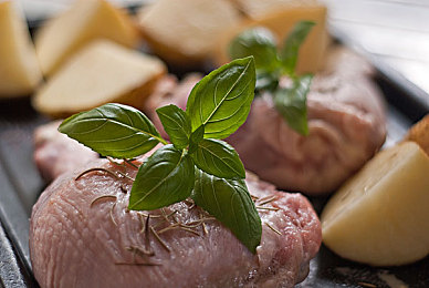 强伦轩一区二区三区四区产品特点：《极速纪元》全新分区赛车系统解析，动态改装颠覆虚拟驾驶体验