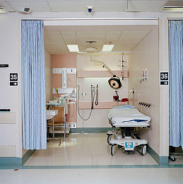 色狼app：赛博竞速新作引爆热潮，都市夜飙与智能逃脱重塑驾驶体验-3