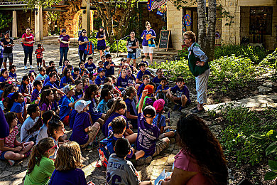 成年人黄色入口：穿越霞光之路，在极限竞速中捕捉墨西哥的黄金时刻