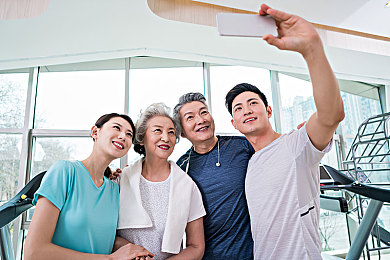 麻豆 国产：国产车模组风靡极限竞速地平线，虚拟赛道掀起中国制造热潮-1