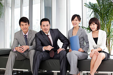 同性男同视频网站：虚拟社交模组，创意无限的数字人生画布