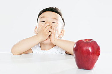 国产影片AV：驰骋华夏大地，捕捉国产汽车的视觉史诗