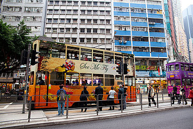 不良应用下载：极速狂飙暗网追击,官方攻略助你安全改装驰骋霓虹城