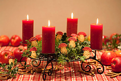 黄色软件了3。免费下载：复古像素赛车限时免费，隐藏赛道与改装系统揭秘