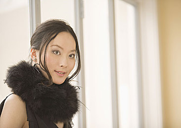 中国淫乱视频：霓虹暗影中的道德赛道，极速与伦理的终极抉择