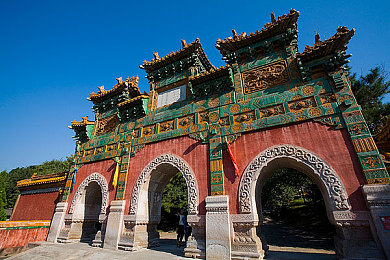 国人av：极速华章都市轨迹，东方赛车开放世界新体验