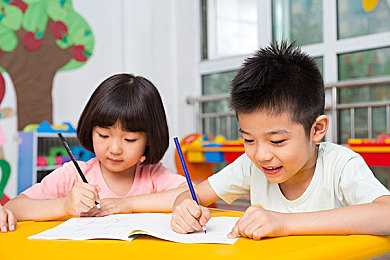 污软件下载404：极速幻影重启，破解数字病毒，守护未来赛道竞速