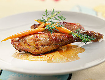 婷婷五月丁香花：风驰电掣的虚拟旅途，墨西哥旷野与心灵的共鸣之旅