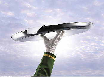 “色多多”：光谱幻境，策略竞速的视觉交响诗