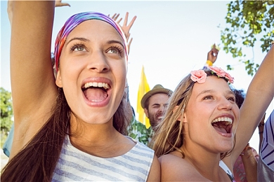 国产成人精品AV片：《赛道精英》正式上线，国产真实赛车模拟迎来突破性进化