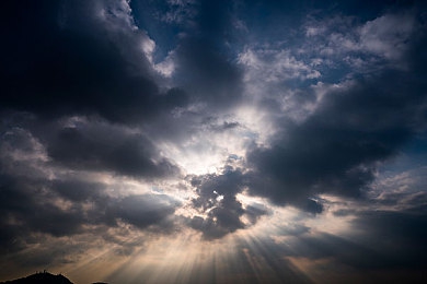 国产成人电影AV：幻速工作室新作发布，虚拟竞速游戏融合成人剧情引热议-1