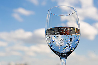 日本区一区二：极限竞速地平线，征服东京与京都的双重赛道挑战