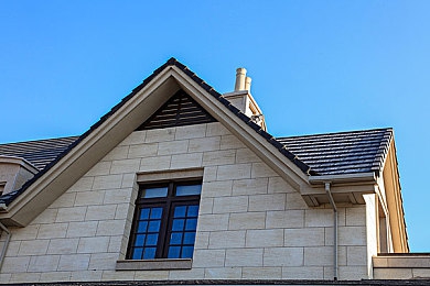 剧烈运动打扑克：策略竞速新作今日上线，风驰电掣中打出你的制胜王牌-1