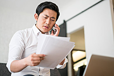 给大家科普一下男生用鸡鸡插女生的软件下载：硬核赛车新作今日上线，精准超车系统颠覆竞速体验