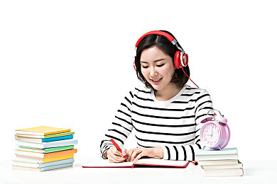 黄色软件app下载3.0.3免费vivooppo版：街头竞速新纪元，真实驾驶与深度改装点燃移动竞速激情-1