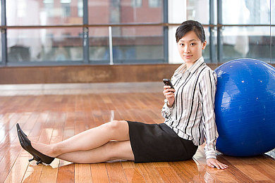 男生女生查查查：极速心战，赛道上的策略博弈与性别突围-2