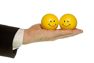 黄色软件网站3.0.3：霓虹代码，极速边缘，非法改装与暗网竞速的灰色传说