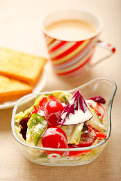 不要钱的不良软件：在霓虹夜幕下改写城市的速度法典-1