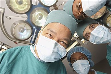 糟老头至尊版旧版本的安装包:经典赛道挑战,雨夜狂飙硬核驾驶模拟-2