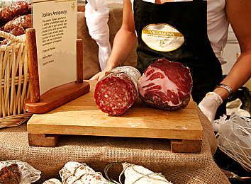 国精产品一区一区二区三区神宫寺：国产精品赛车亮相虚拟山道，极限竞速新作发布深度驾驶评测-2