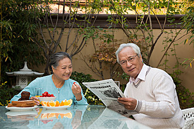 303免费oppo版破解大全免费网页版：2024竞速新作深度评测，移动端赛车游戏迎来技术革新