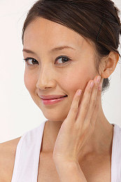 黄色APP免费下载3.0.3：《极限竞速：街头狂飙》免费更新上线，炫目亮黄涂装与性能优化同步登场