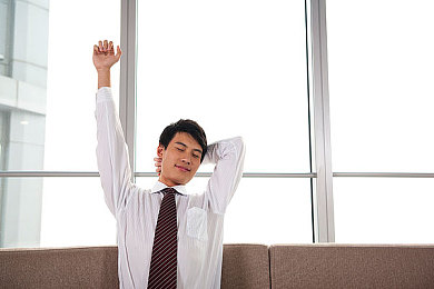 精东传媒果冻传媒51传媒：竞速与商业策略交织，打造你的传媒帝国传奇