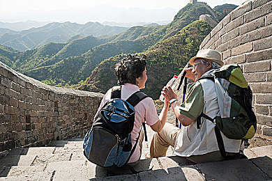 罗宾与乔巴：双生座驾协同竞速，伟大航路挑战极致协作体验