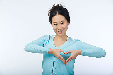 免费黄色app下载2023：霓虹都市，极速闪电，街头车神传奇之旅