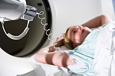 黄色软件APP3.3：极速狂飙新版本上线，动态天气与深度改装颠覆竞速体验