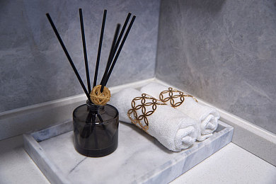 中国无码乱伦:竞速新作今日上线,突破技术壁垒的改装盛宴引发热议-2