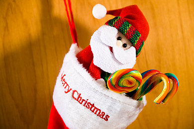 黄色软件免费华为：虚拟扳手与数据流交织的机械浪漫