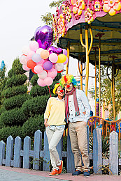 小视频黄色：极速幻影赛道设计引热议，视觉陷阱挑战玩家感官平衡-2