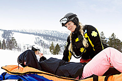 色干综合：斑斓炽土，驰骋于视觉与触觉的交融之境-1