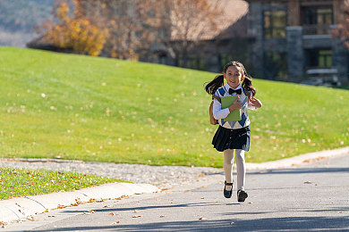 看着老婆被3p享受的样子：《极速三角》今日上线三重驾驶系统，团队竞速迎来革命性突破-2