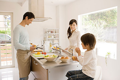 男生和女生把坤坤放一起：双人竞速新作今日上线，协作操控颠覆传统赛车体验-1